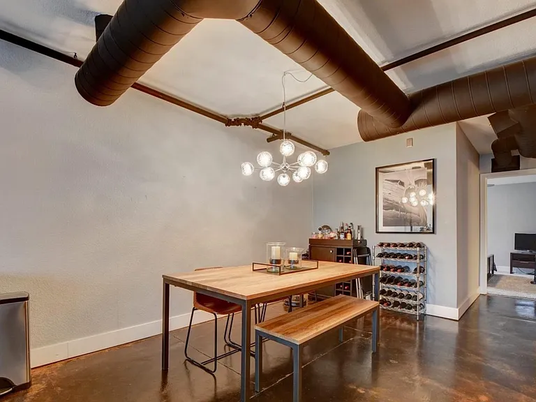 1421 Oneida St #14 — Photo 6