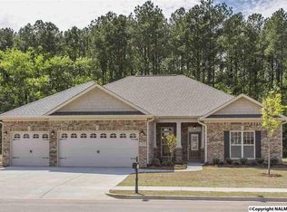 128 Autumn Cove Dr, Madison, AL 35756