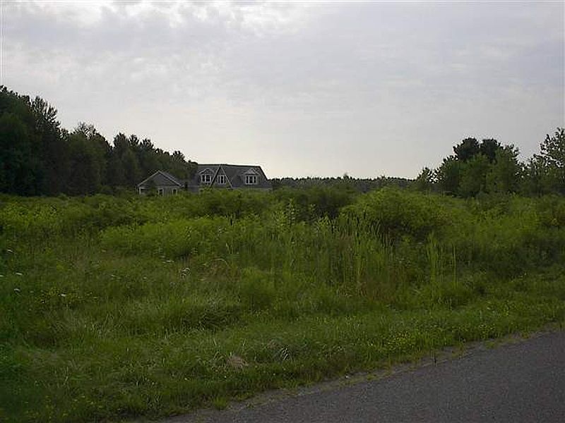 3rd image of 67 MASON Lane