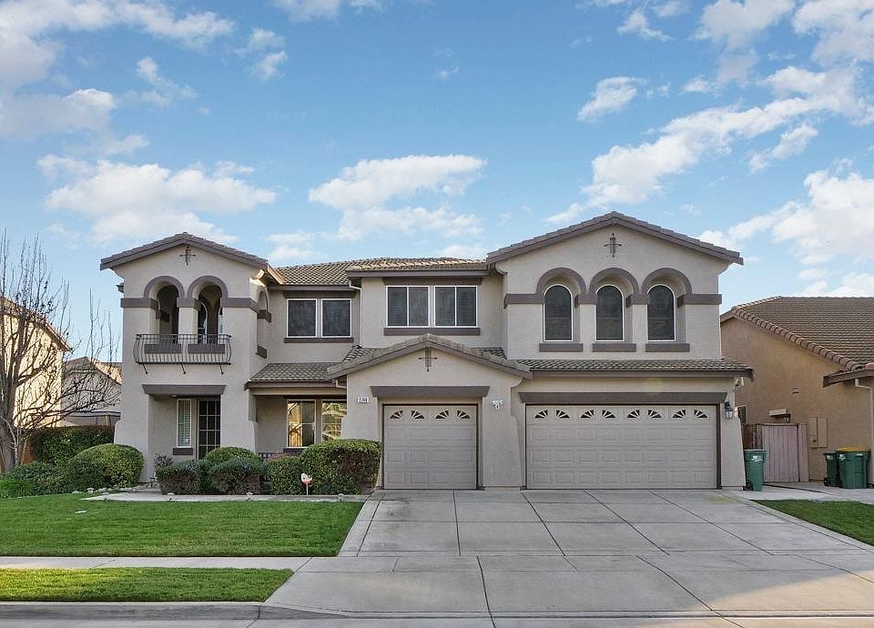 1st image of 2748 Sea Horse Way
