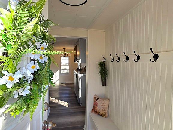 2nd image of 1419 N 15th St