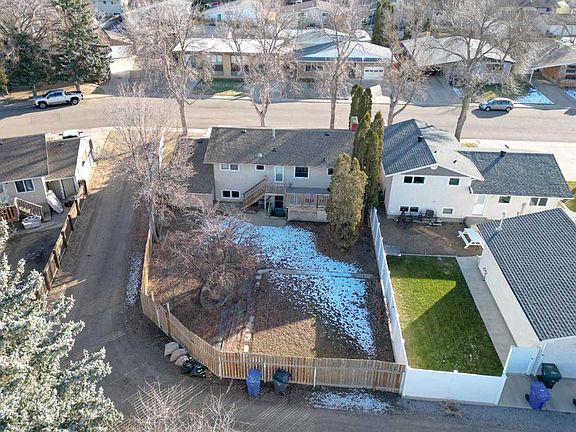 2612 22nd Ave SE, Medicine Hat, AB T1B 1B6 | MLS #A2098811 | Zillow