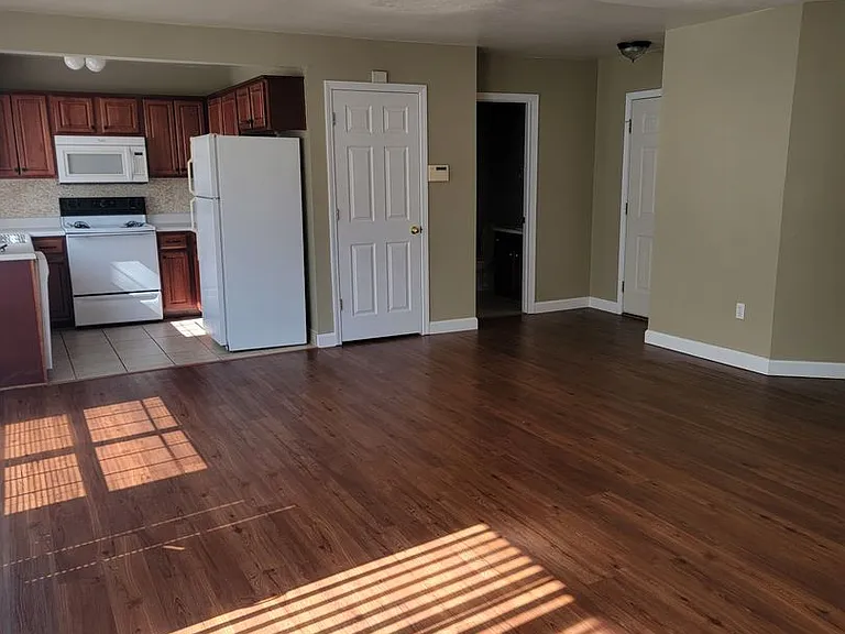 123 Hickory Ridge Dr — Photo 6