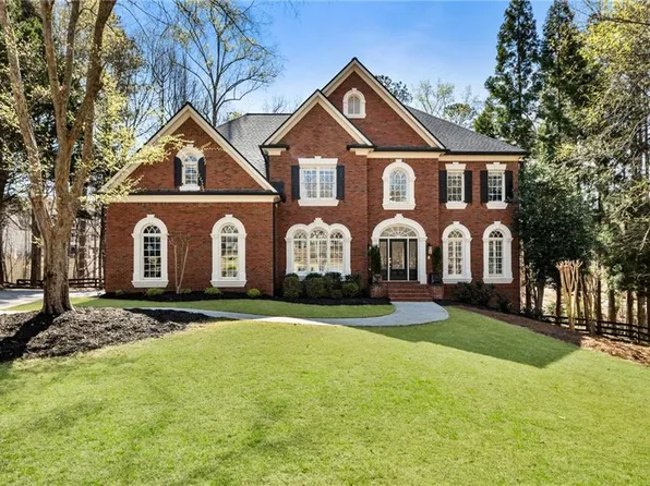 325 Lake Bend Ct, Milton, GA 30004