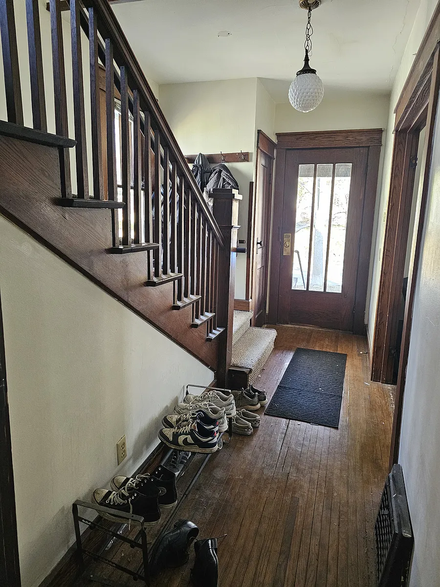Building Photo - 618 S Fess Ave