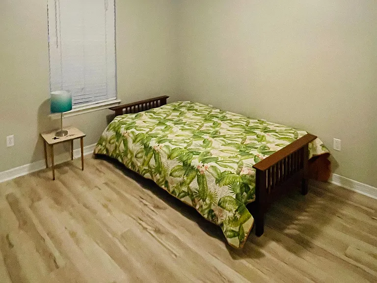 121 Elm Ave SE — Photo 7