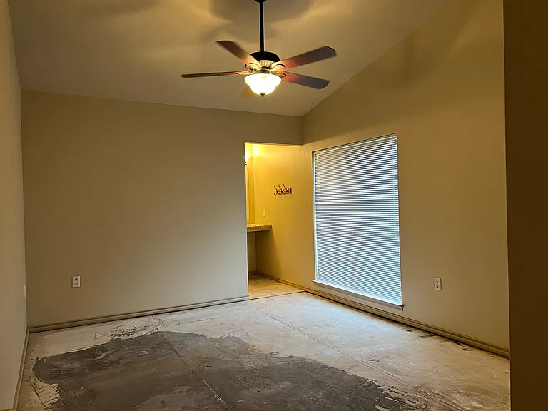 8214 Spring Town St — Photo 13