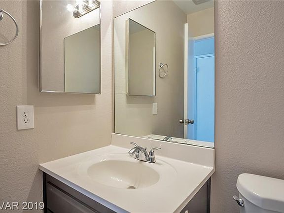 3rd image of 3916 Milford Pl