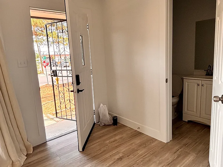 3790 Elm St — Photo 2
