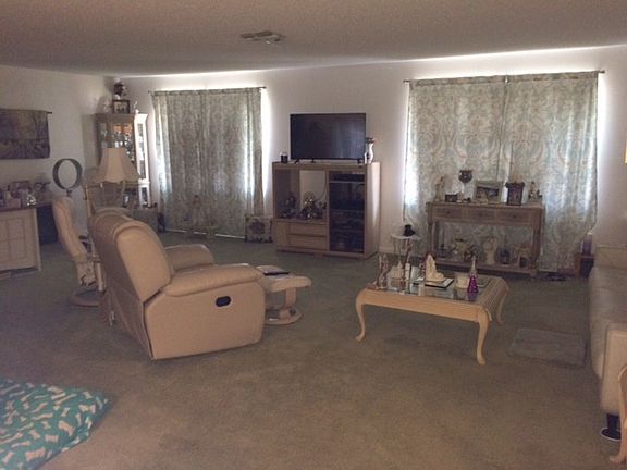 3rd image of 559 Villa Vista Blvd