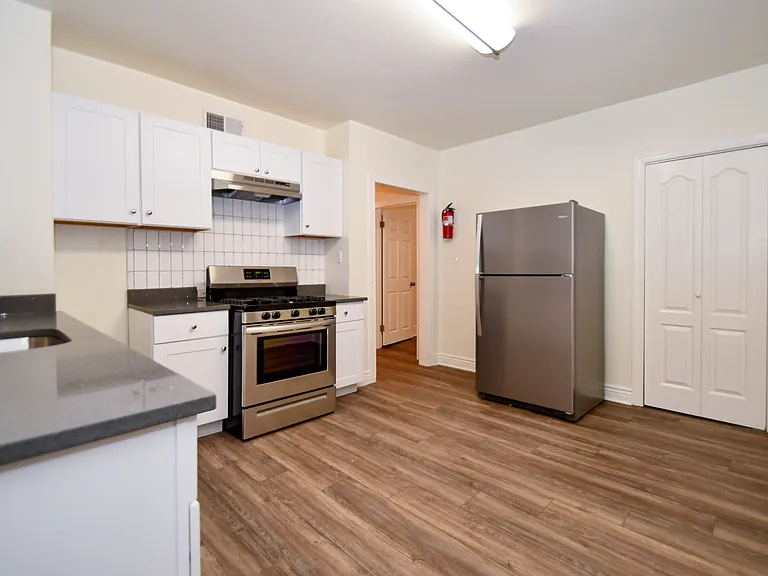 1176 Woodland Ave #2A — Photo 5