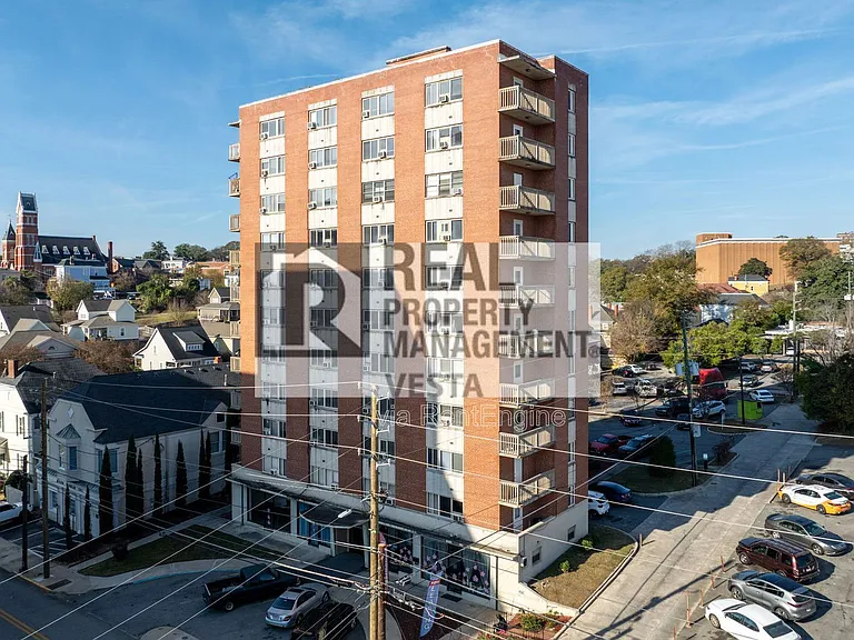 Ashley Towers — Photo 6
