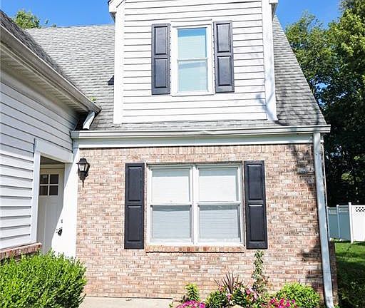 3rd image of 7752 Orchard Village Dr