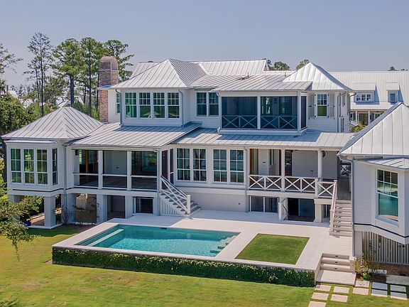 3rd image of 332 Bayley Rd