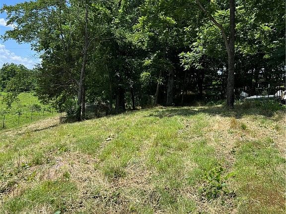 3rd image of 3345 Wildcat Creek Blvd