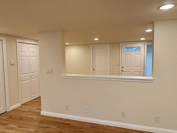 5th image of 821 Pine St APT C