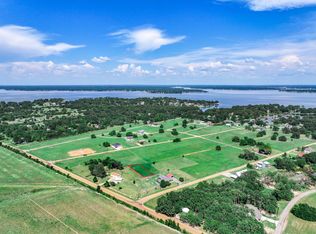 1 Oakwood Rd, Trinidad, TX 75163