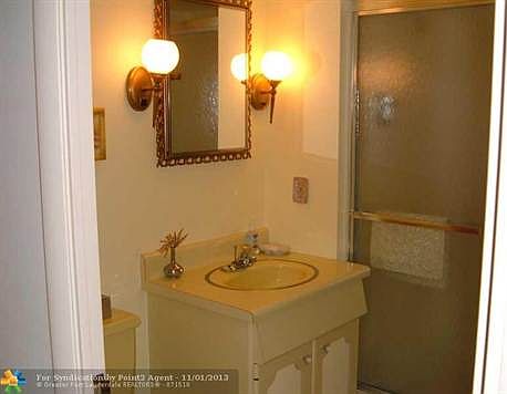 5th image of 4100 Galt Ocean Dr APT 1011