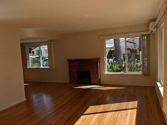 4th image of 5939 Camellia Ave