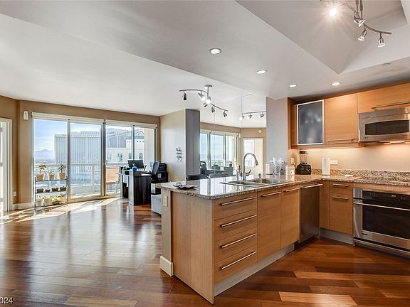 3rd image of 322 Karen Ave Unit 1504