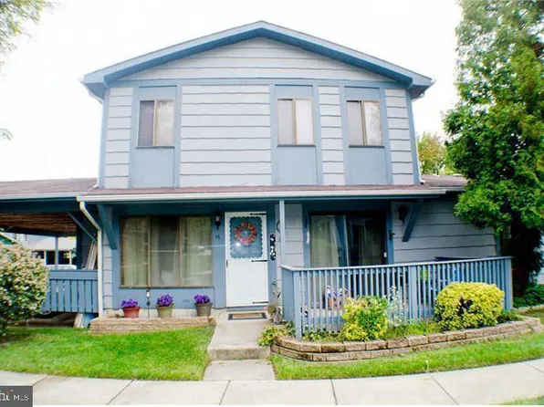 16 Maplewood Ct, Paulsboro, NJ 08066