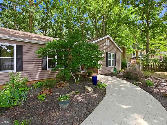 4th image of 528 Pleasants Dr