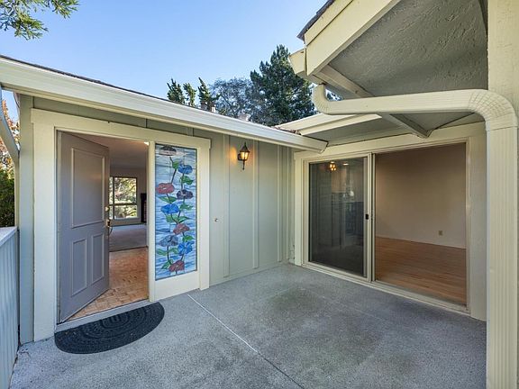 3rd image of 15 Havenridge Ct