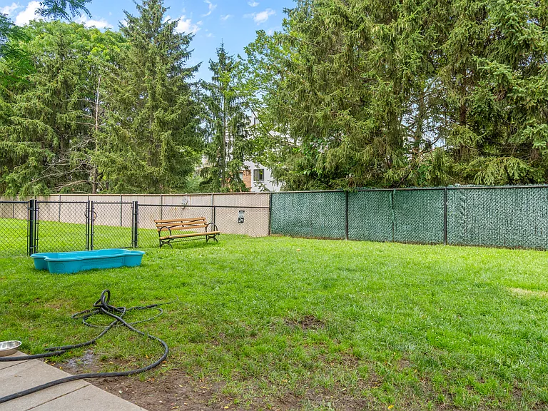 518 Ellery Ct #518 — Photo 45