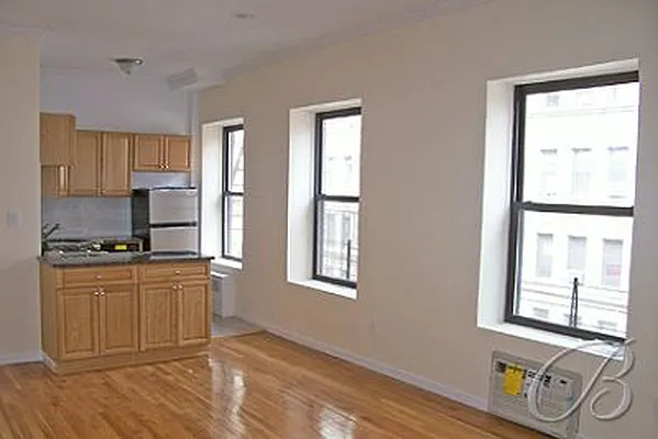 Sold by Bellmarc Realty | media 1