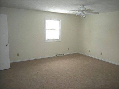 4th image of 2362 Kimberley Dr NW