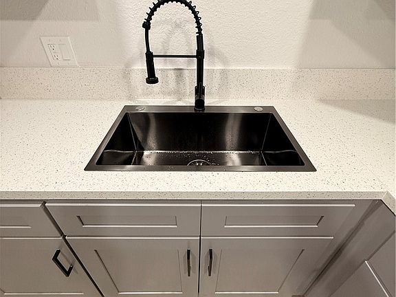 2nd image of 18117 Poinciana Rd