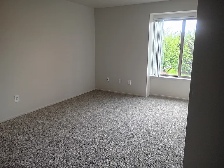 Prentiss Pointe Apartments — Photo 166