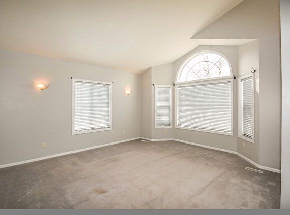 2nd image of 3004 Caysie Ln