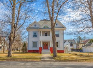 1 Florentine Gdns, Springfield, MA 01108