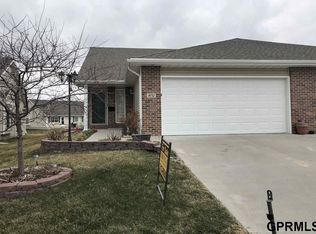 1832 N 176th Plz, Omaha, NE 68118