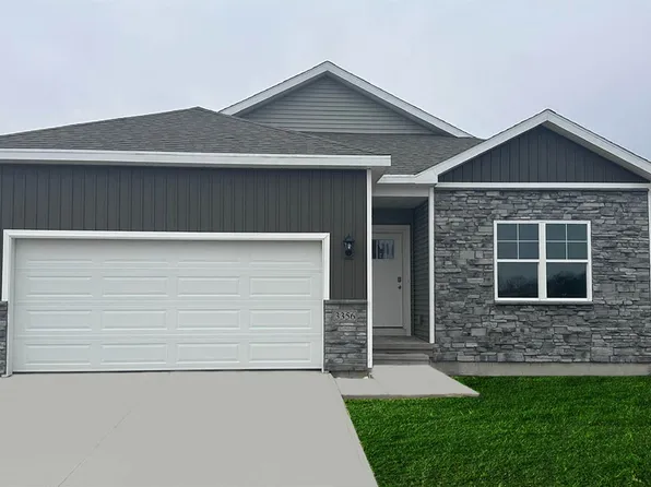 5605 152nd St, Urbandale, IA 50111