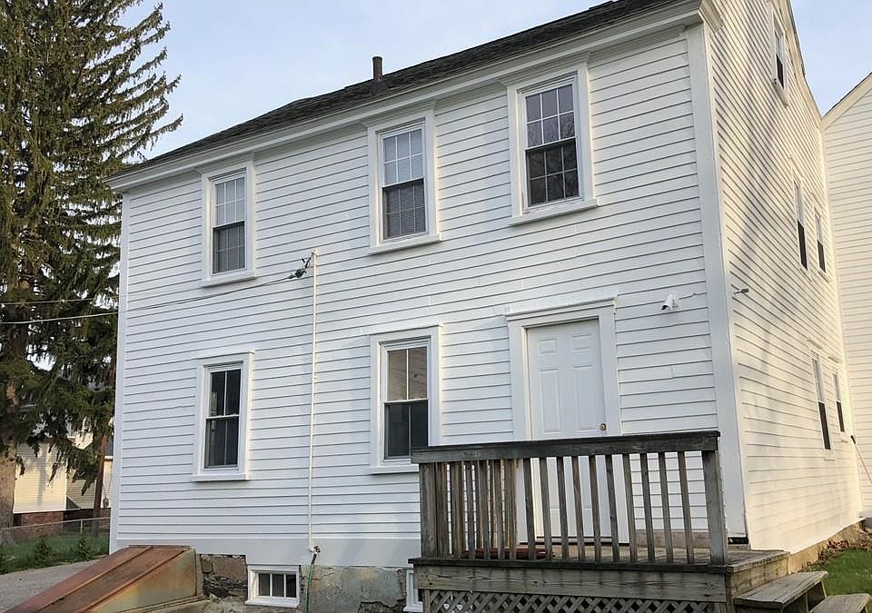 1st image of 823 Hartford Ave #1