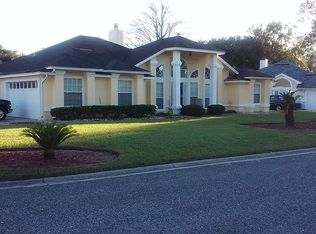 818 Magic Cove Ln, Jacksonville, FL 32218