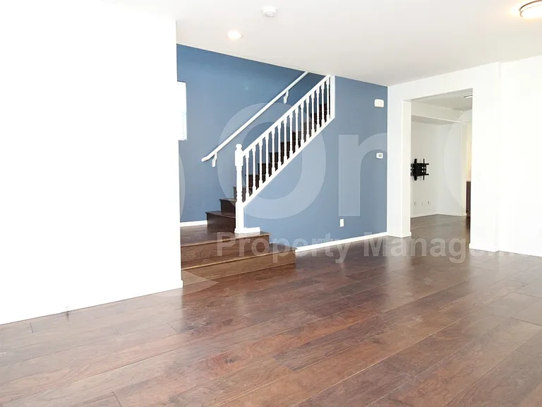 9134 S Roberts Rd — Photo 7