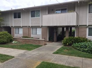 477 Lassen St APT 2, Los Altos, CA 94022