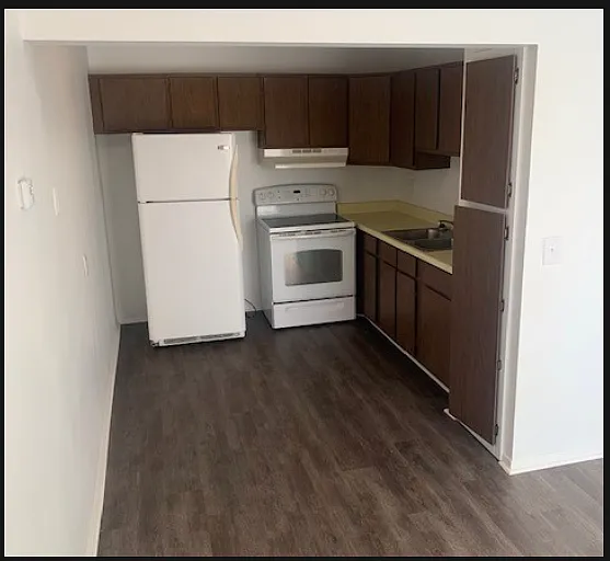 2 bed, 850 sqft, $995 — Photo 2