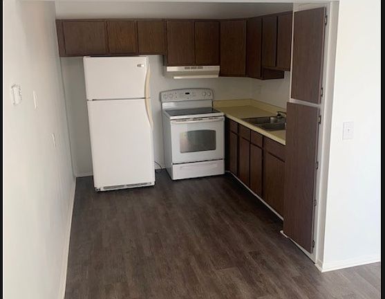 2nd image of 207 Water St APT 17