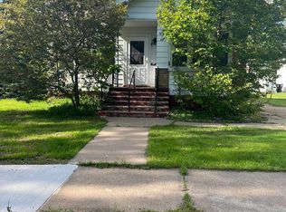 508 Cook St, Iron Mountain, MI 49801