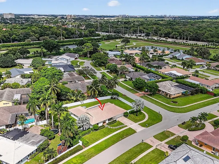 5660 Golfway Dr — Photo 39