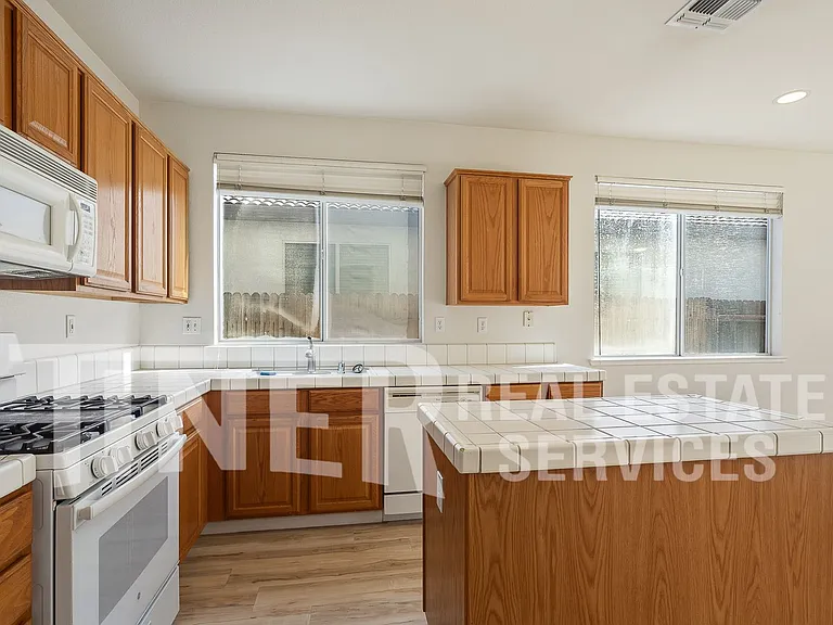 11501 Pyrites Way — Photo 14