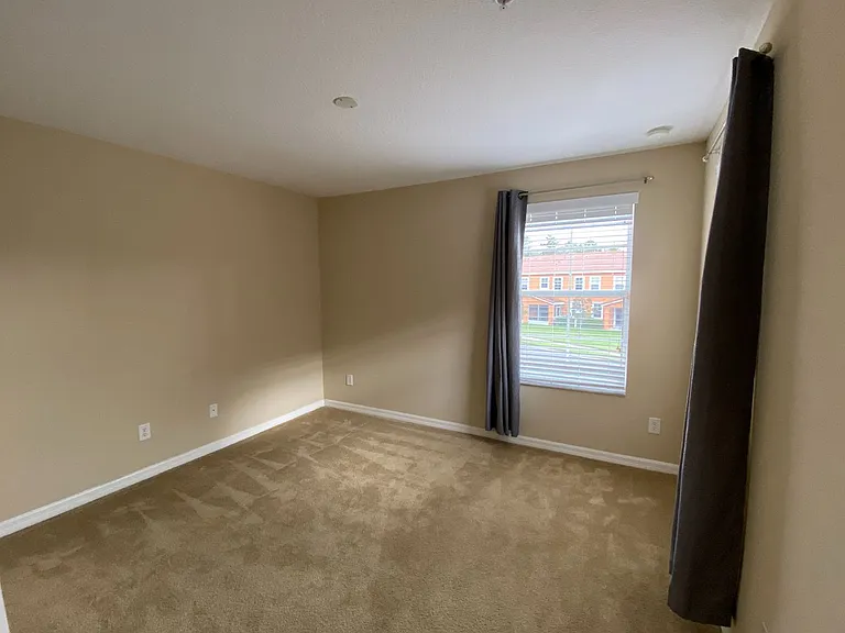 208 Canterbury Bell Dr — Photo 14
