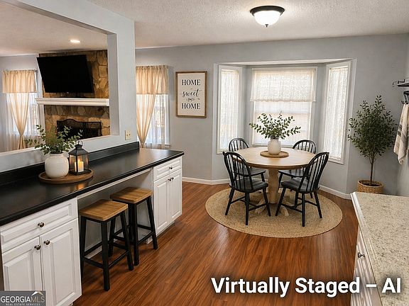 4th image of 4055 Golfview Dr