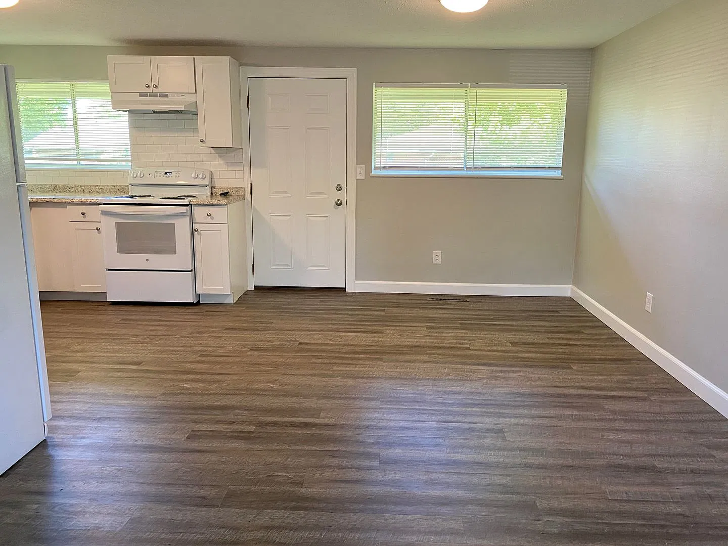 4418 Primrose, Kettering 3 Bedroom / 1 Bathroom home with 1.5 Car Attached Garage — Photo 4