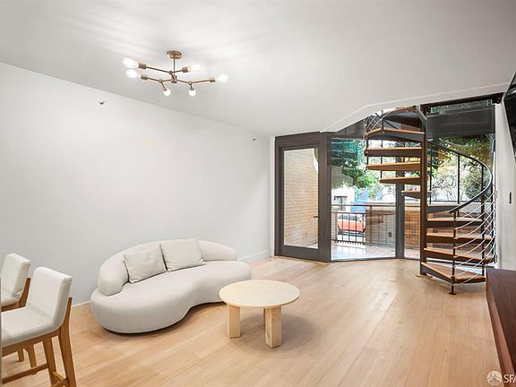 4th image of 101 Lombard St APT 11