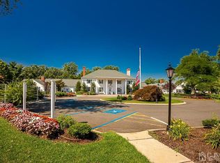 73 B Rossmoor Dr #B, Monroe Township, NJ 08831